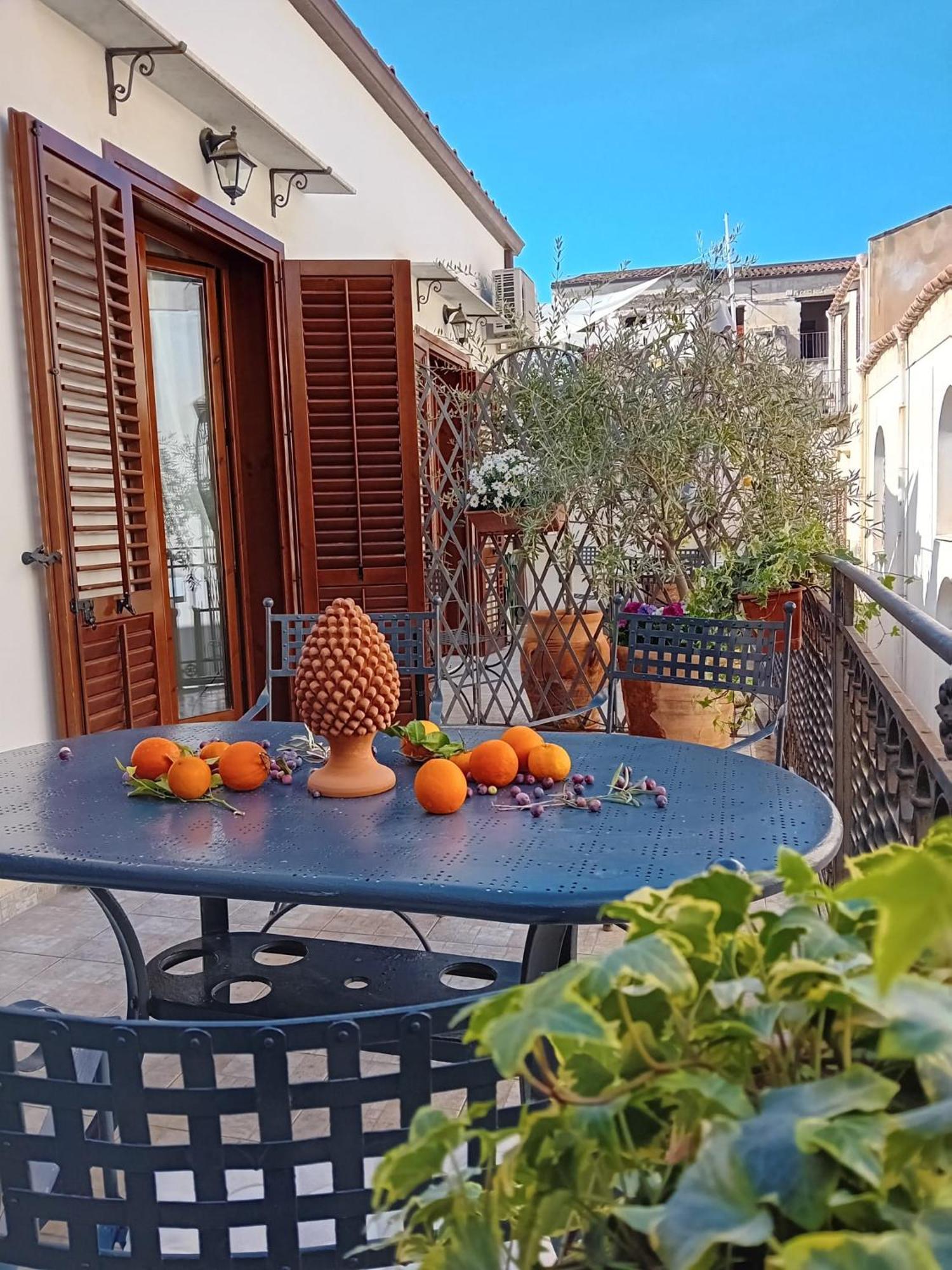 Penthouse Luxury Quattro Canti Palermo Buitenkant foto